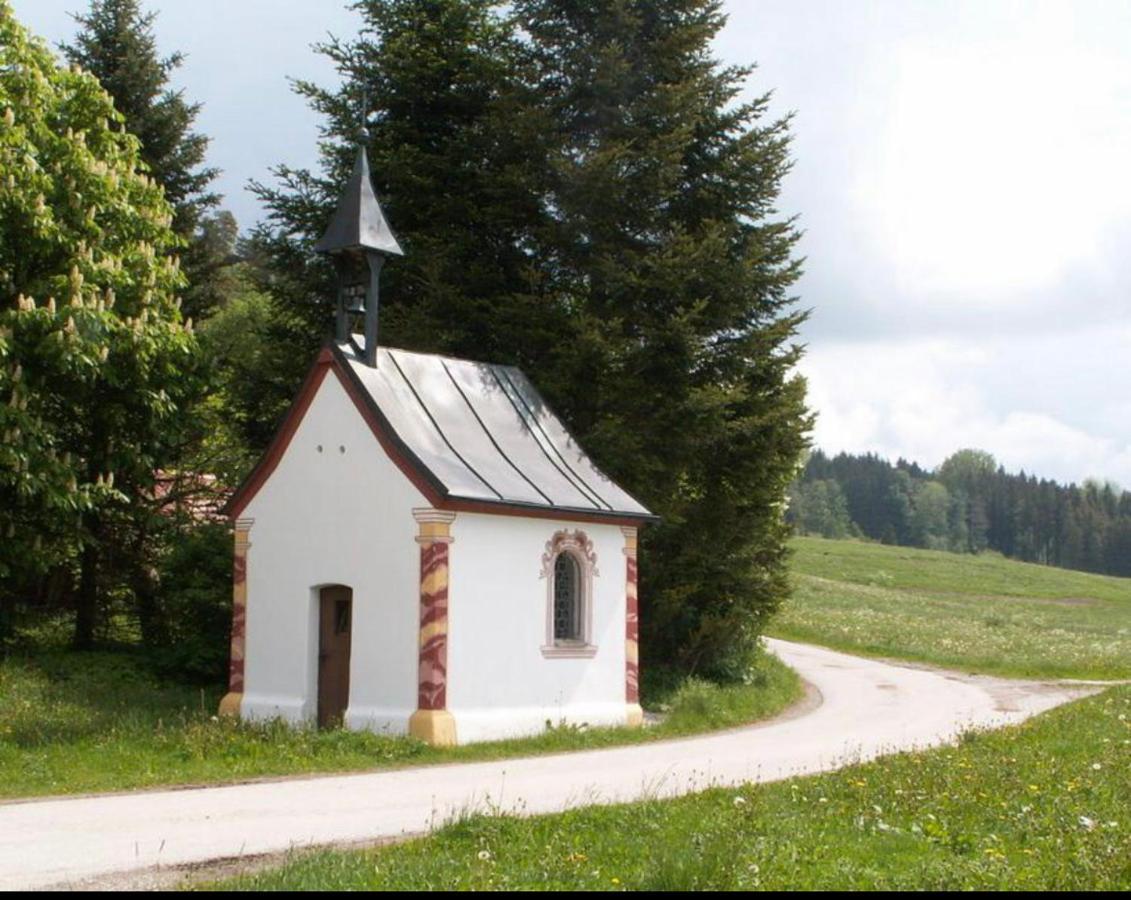 Ferienhaus Am Wald Lägenhet Friesenried Exteriör bild